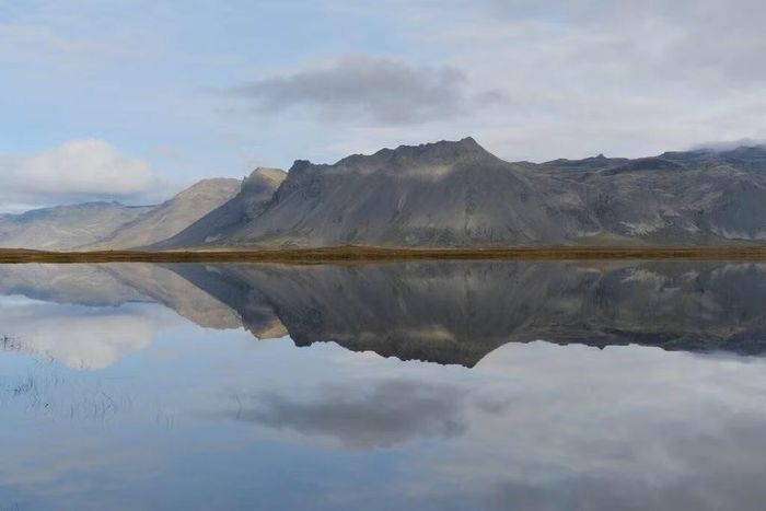 Đông Hoa cùng hai người bạn thực hiện hành trình 10 ngày tự lái hơn 3.000 km quanh Iceland cho những trải nghiệm đáng nhớ