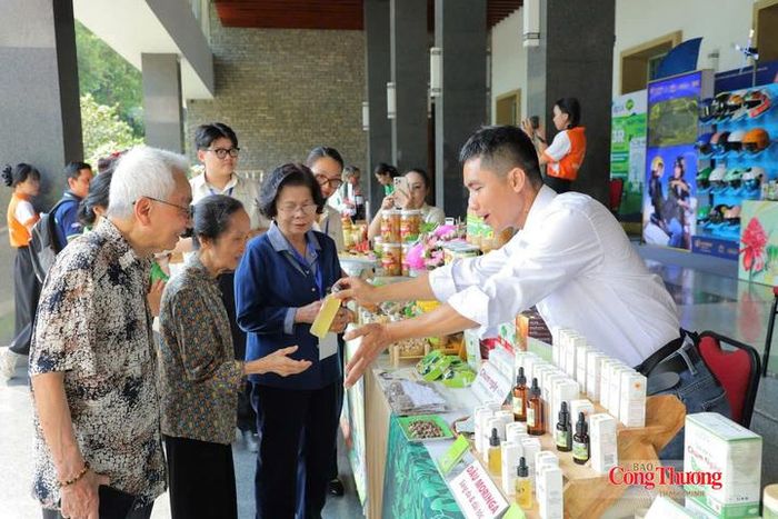 Hàng Việt Nam Chất lượng cao ngày càng được người tiêu dùng tin tưởng và lựa chọn.