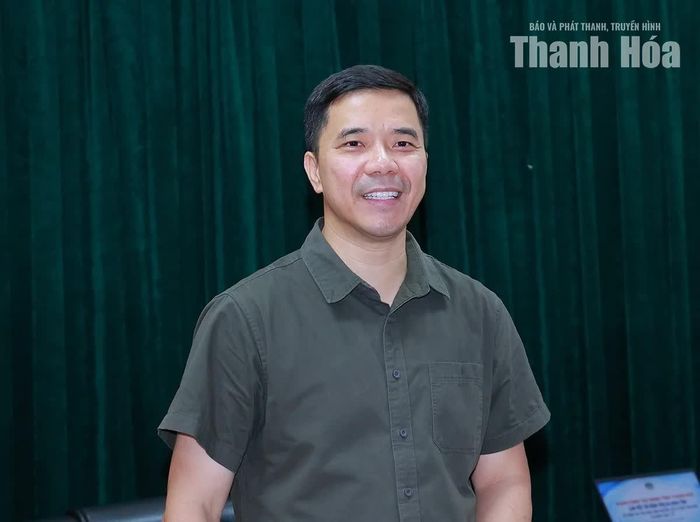 Phó Bí thư Thường trực Tỉnh ủy Nguyễn Hồng Phong phát biểu tại buổi làm việc.