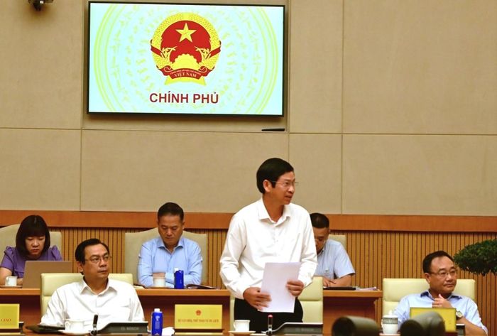 Thứ trưởng Bộ Văn hóa, Thể thao và Du lịch Hồ An Phong, Ủy viên Thường trực Ban Chỉ đạo, báo cáo về tình hình hoạt động du lịch. Ảnh: Cục Du lịch Quốc gia Việt Nam