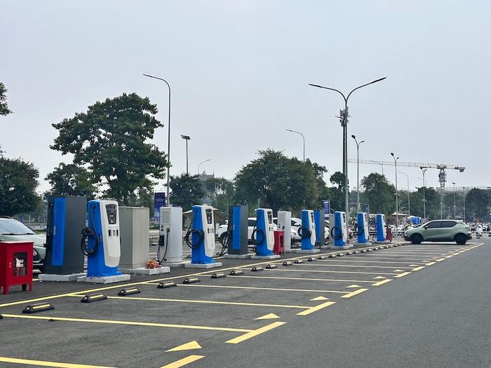 Hạ tầng trạm sạc xe điện của VinFast được phát triển diện rộng.