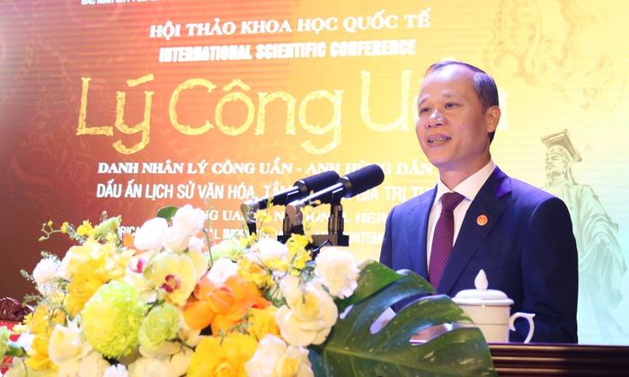  Tiến sĩ Mai Sơn, Phó Chủ tịch Thường trực UBND thành phố Bắc Ninh phát biểu chào mừng.  