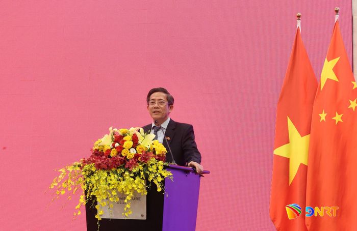 Phó Chủ tịch UBND thành phố Trần Nam Hưng phát biểu. Ảnh: NGỌC HÀ