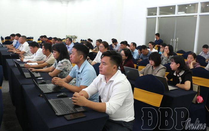Học viên tham dự lớp tập huấn.