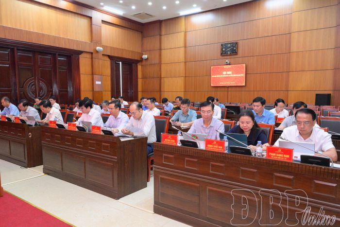 Các đại biểu dự hội nghị.