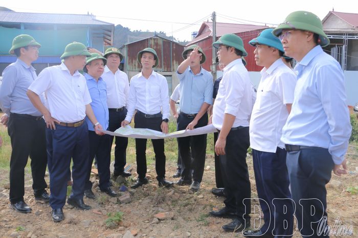 Phó Bí thư Tỉnh ủy Nguyễn Văn Thắng cùng đoàn công tác kiểm tra thực địa tại nút giao IC2 xã Mường Ảng.