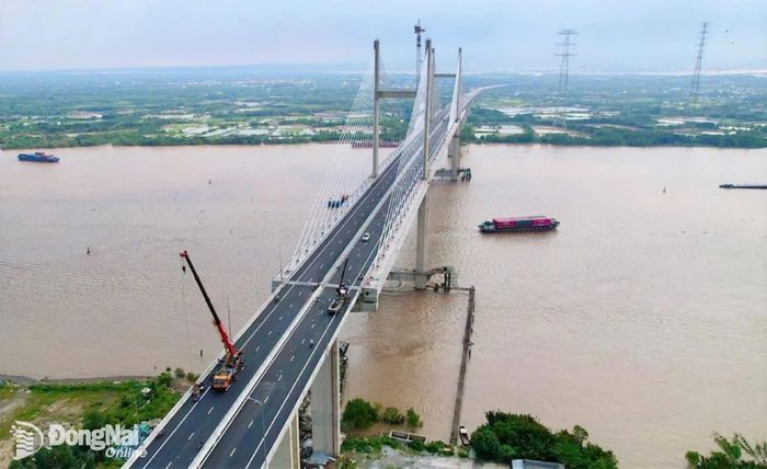 Theo kế hoạch, vào ngày 30-9, cầu Phước Khánh - hạng mục quan trọng của dự án sẽ được đưa vào khai thác, đánh dấu thời điểm cao tốc Bến Lức - Long Thành được nối thông toàn tuyến. Ảnh: Phạm Tùng