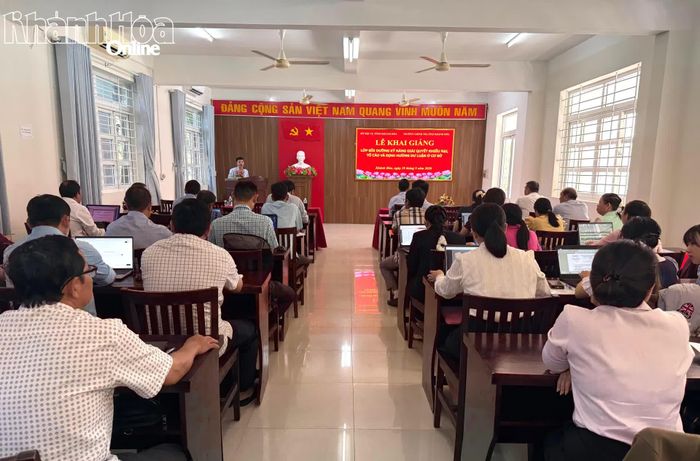 Quang cảnh lễ khai giảng.