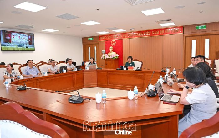 Quang cảnh hội nghị tại điểm cầu Khánh Hòa.