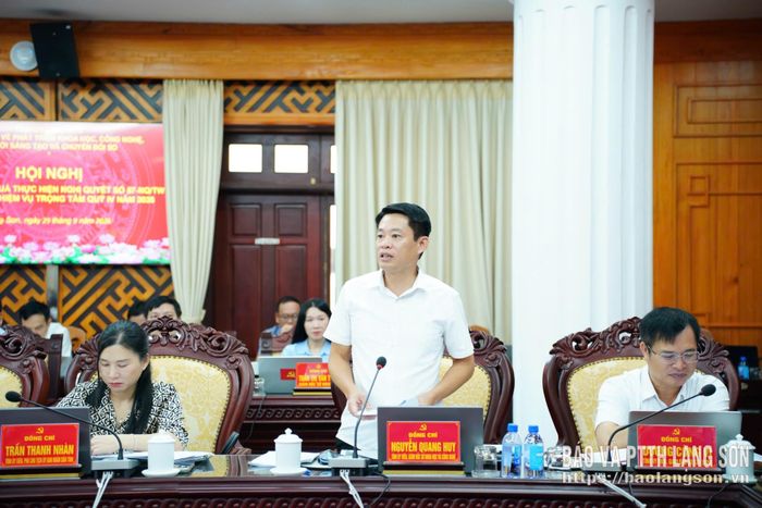 Giám đốc Sở Khoa học và Công nghệ phát biểu tại hội nghị