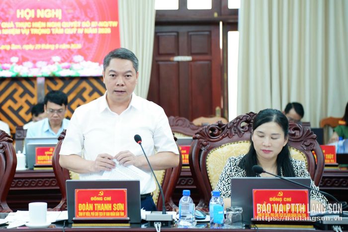 Đồng chí Đoàn Thanh Sơn, Phó Chủ tịch UBND tỉnh phát biểu tại hội nghị