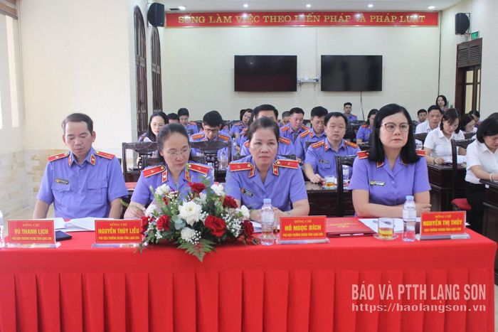 Các đại biểu dự lễ ký kết