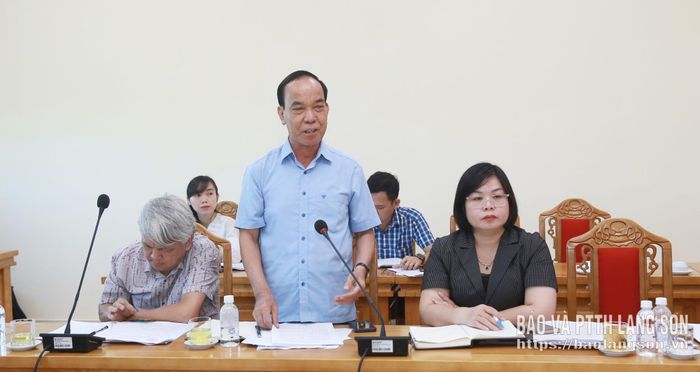 Phó Chủ tịch Liên hiệp Các hội khoa học và kỹ thuật tỉnh phát biểu thảo luận, kiến nghị các nội dung tại chương trình