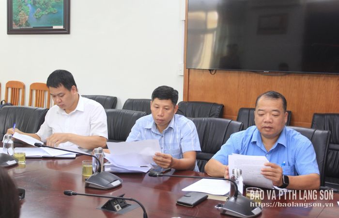 Đại biểu tham dự cuộc họp