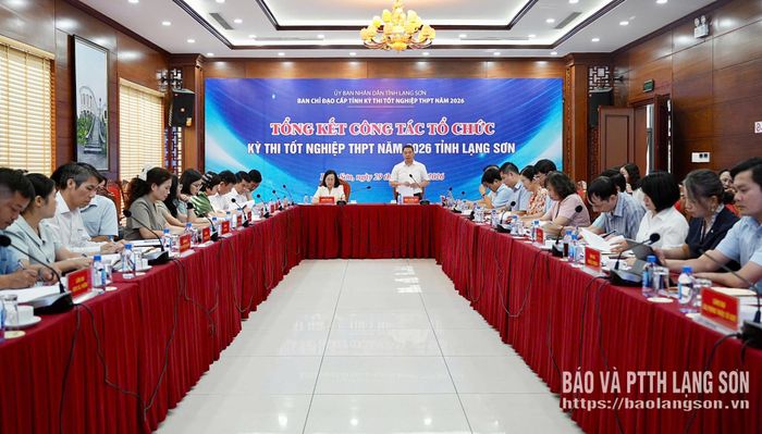 Các đại biểu tham dự cuộc họp