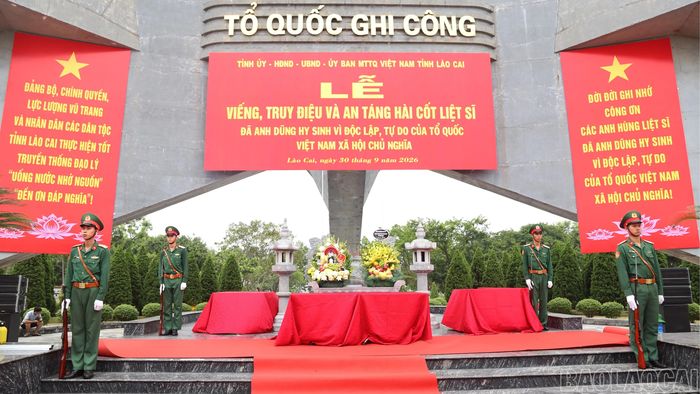 Lễ viếng, truy điệu và an táng hài cốt liệt sĩ cấp tỉnh sẽ diễn ra tại Đài tưởng niệm các Anh hùng liệt sĩ, phường Cam Đường vào sáng mai (30/9).