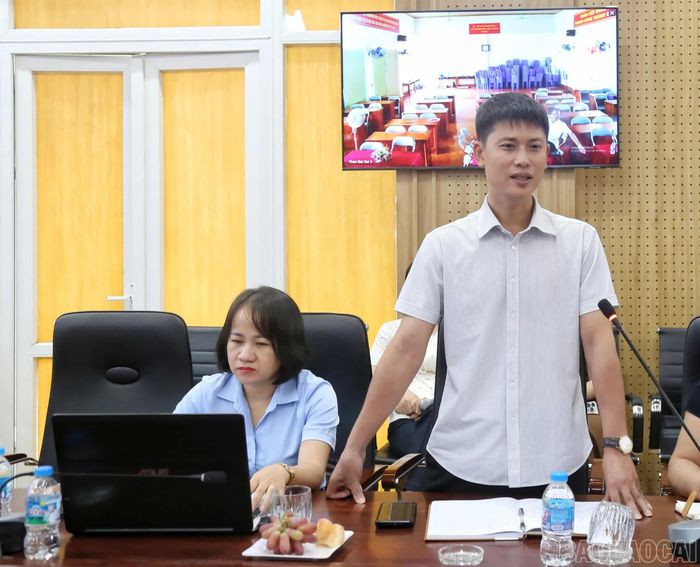 Các đại biểu phát biểu tại hội nghị.