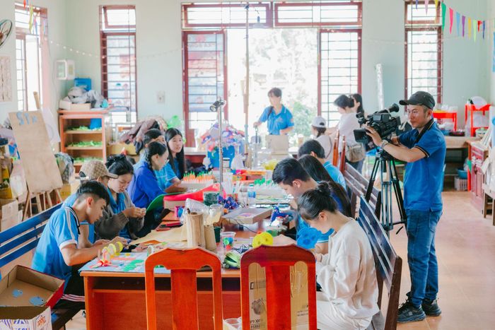 Các thành viên cùng hoàn thiện những sản phẩm theo hướng giảm chất thải và tăng giá trị sử dụng