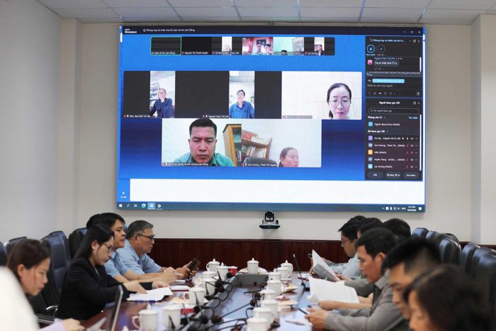 Hội nghị được tổ chức theo hình thức trực tiếp và trực tuyến