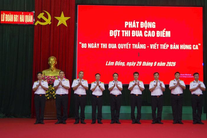 Chỉ huy và các đơn vị trực thuộc Lữ đoàn 681 bày tỏ quyết tâm thực hiện thắng lợi đợt thi đua cao điểm