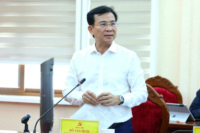 Ủy viên Ban Chấp hành Trung ương Đảng, Phó Bí thư Tỉnh ủy, Chủ tịch UBND tỉnh Hồ Văn Mười khẳng định, tới đây, Lâm Đồng sẽ kiên quyết trong công tác giải phóng mặt bằng, xử lý các nhà thầu yếu kém