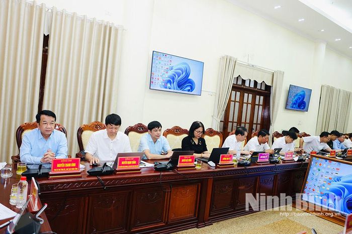Các đại biểu dự hội nghị.