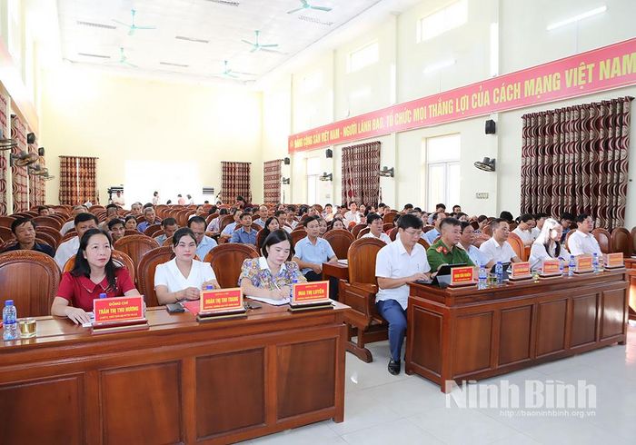 Các đại biểu dự hội nghị.