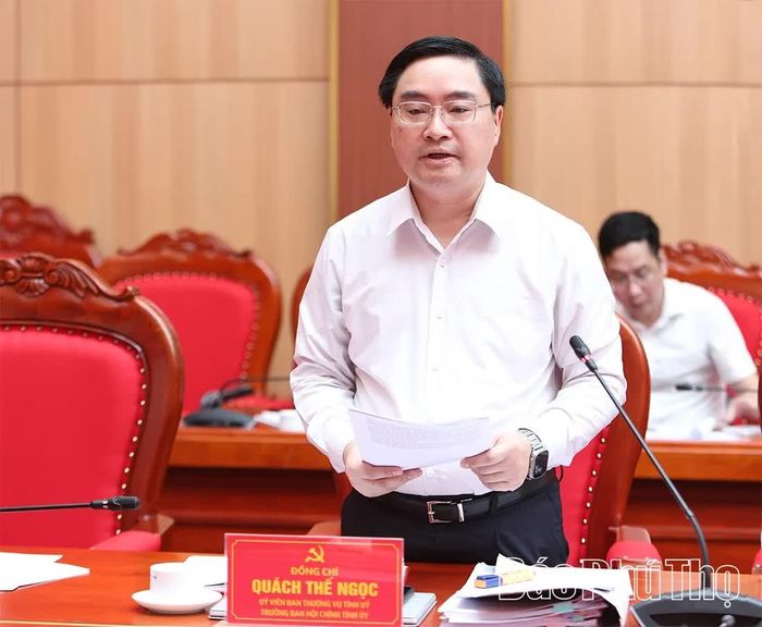 Trưởng Ban Nội chính Tỉnh ủy Quách Thế Ngọc báo cáo kết quả của Ban Chỉ đạo trong 9 tháng năm 2026.