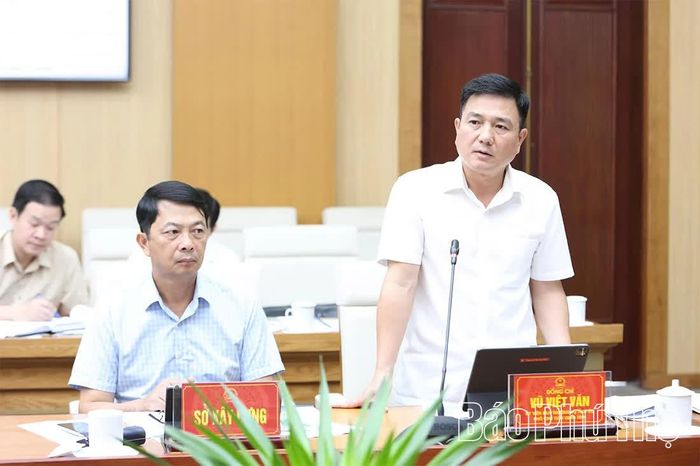 Phó Chủ tịch UBND tỉnh Vũ Việt Văn phát biểu tại hội nghị.