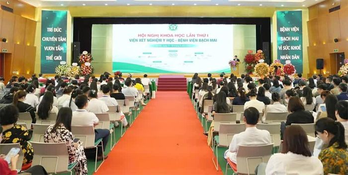Toàn cảnh hội nghị
