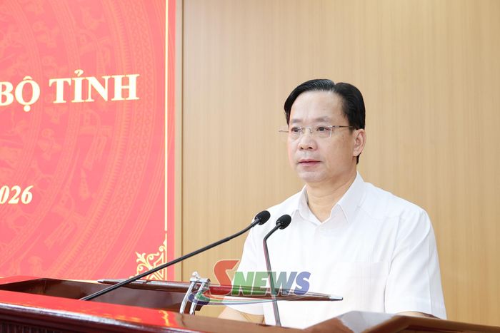 Đồng chí Bí thư Tỉnh ủy phát biểu tại hội nghị.