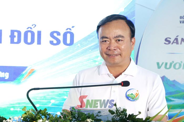 Đồng chí Phó Chủ tịch Thường trực UBND tỉnh phát biểu bế mạc Ngày hội.