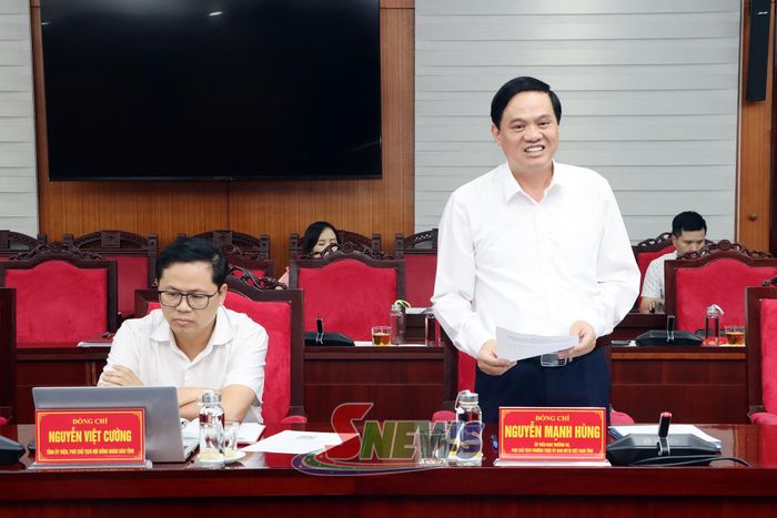 Lãnh đạo Ủy ban MTTQ Việt Nam tỉnh phát biểu tại hội nghị.