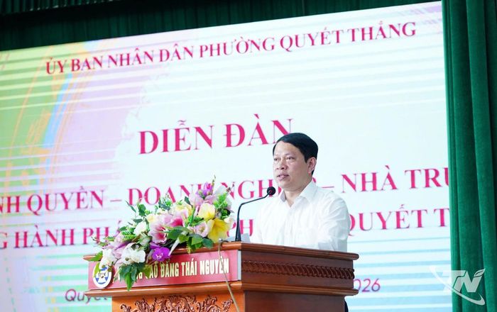 Lãnh đạo UBND Phường Quyết Thắng phát biểu tại diễn đàn.