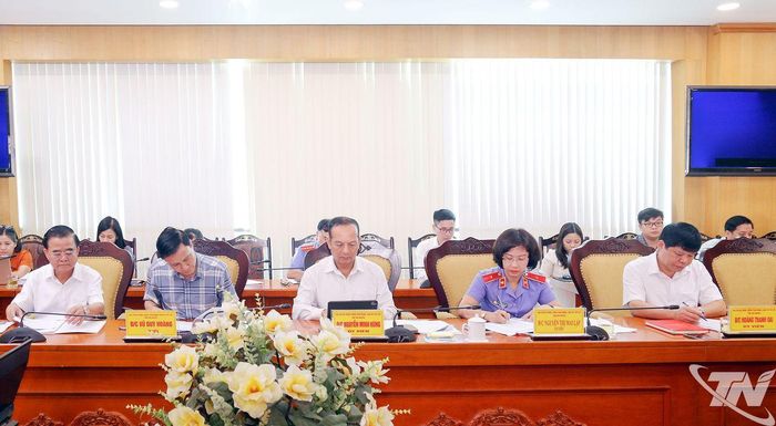 Đại biểu tham dự Phiên họp.