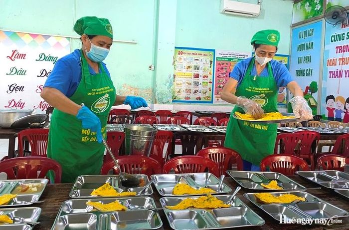 Chương trình nhằm nâng cao chất lượng bữa ăn bán trú tại các trường tiểu học.