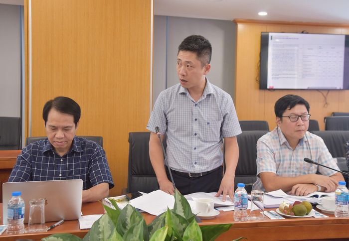 Đai diện các bộ, ngành, thành viên Hội đồng thẩm định tham gia đóng góp ý kiến tại hội nghị.