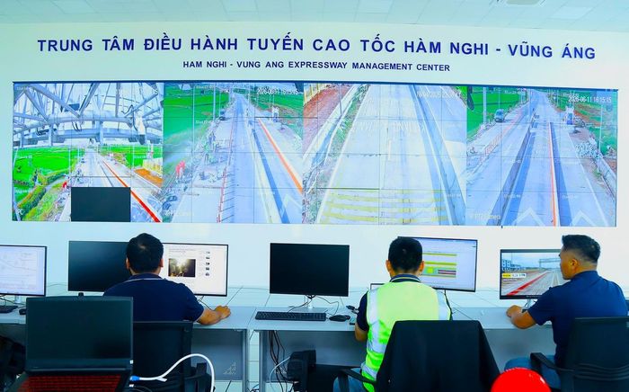 Trung tâm điều hành tuyến cao tốc Hàm Nghi - Vũng Áng thuộc tuyến cao tốc Bắc - Nam phía Đông.