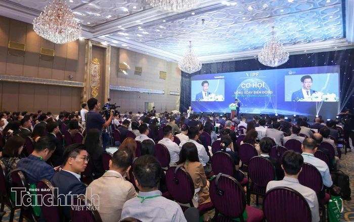 Diễn đàn Bất động sản công nghiệp Việt Nam lần thứ 6 - năm 2026 diễn ra chiều ngày 29/9. Ảnh: Lê Toàn