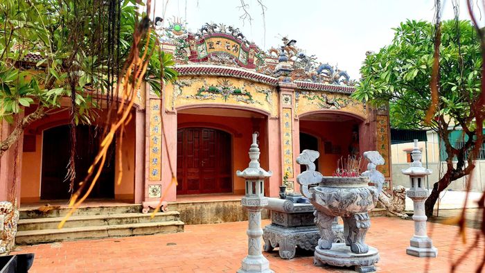 Đền Mai Bảng. Ảnh: Nguyễn Diệu