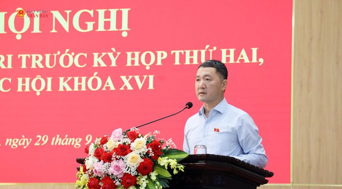 ĐBQH Bùi Văn Mạnh báo cáo với cử tri dự kiến nội dung, chương trình Kỳ họp thứ Hai, Quốc hội khóa XVI