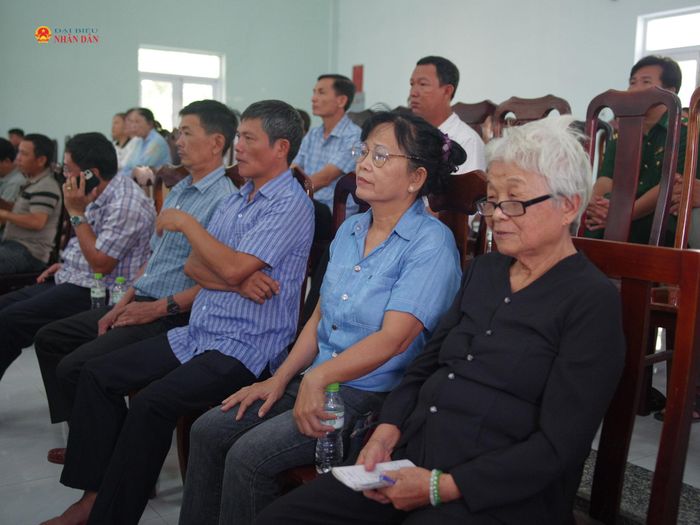 Hội nghị tiếp xúc cử tri nhận được sự quan tâm của nhiều cử tri cao tuổi