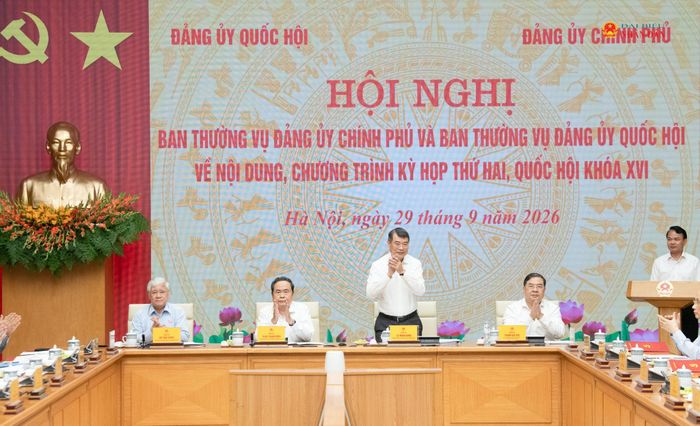 Bí thư Đảng ủy Chính phủ, Thủ tướng Chính phủ Lê Minh Hưng và Bí thư Đảng ủy Quốc hội, Chủ tịch Quốc hội Trần Thanh Mẫn đồng chủ trì Hội nghị