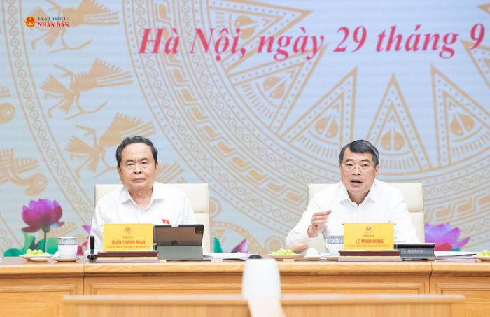 Bí thư Đảng ủy Chính phủ, Thủ tướng Chính phủ Lê Minh Hưng và Bí thư Đảng ủy Quốc hội, Chủ tịch Quốc hội Trần Thanh Mẫn đồng chủ trì Hội nghị