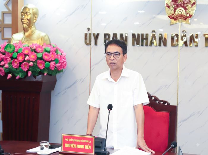 Đồng chí Nguyễn Minh Tiến, Phó Chủ tịch UBND tỉnh Sơn La phát biểu kết luận tại cuộc làm việc.