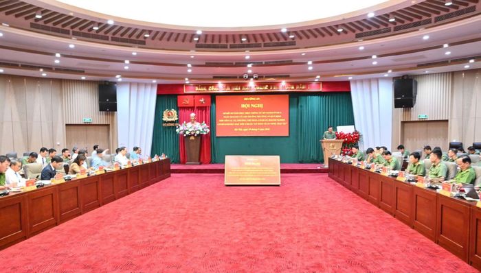 Các đại biểu tham dự hội nghị tại điểm cầu Bộ Công an.