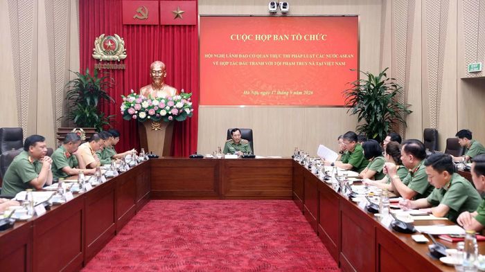 Thứ trưởng Lê Văn Tuyến chủ trì cuộc họp Ban Tổ chức Hội nghị lãnh đạo cơ quan thực thi pháp luật các nước ASEAN về hợp tác đấu tranh với tội phạm truy nã.