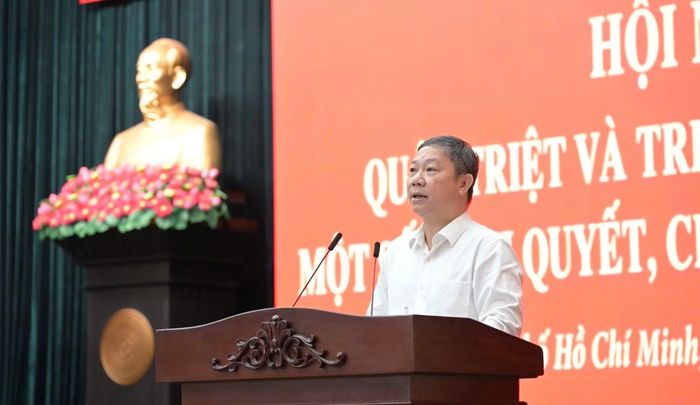 Trưởng Ban Tuyên giáo Thành ủy TP Hồ Chí Minh Dương Anh Đức phát biểu tại hội nghị.