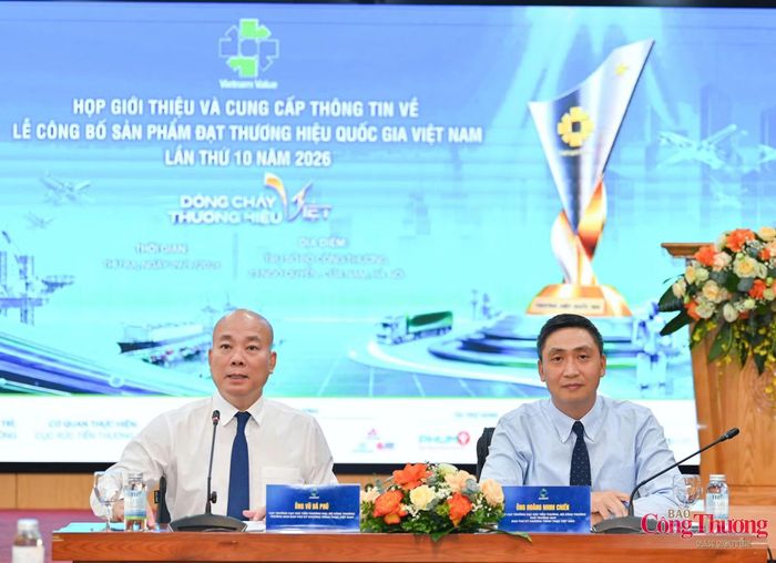 Lãnh đạo Cục Xúc tiến thương mại (Bộ Công Thương) thông tin về Lễ Công bố sản phẩm đạt Thương hiệu quốc gia Việt Nam lần thứ 10 năm 2026. Ảnh Bộ Công Thương.