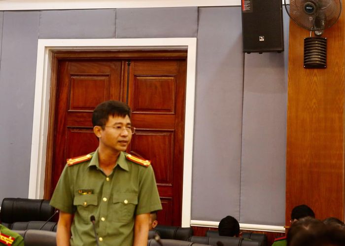 Các đại biểu trao đổi, đóng góp ý kiến tại tọa đàm.